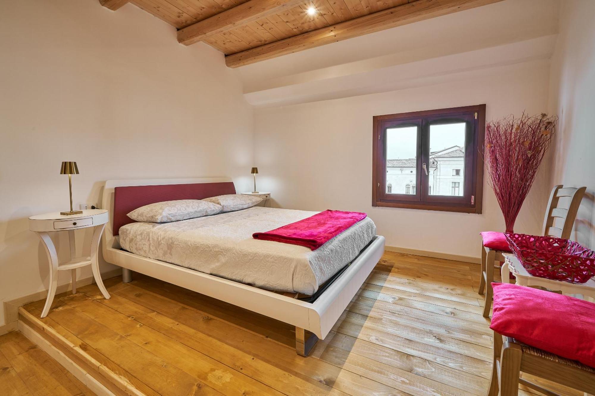 Attico Di Piazza Cima Apartment Conegliano Luaran gambar