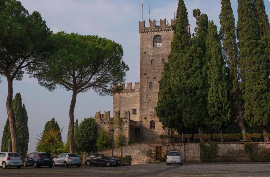 Attico Di Piazza Cima Apartment Conegliano Luaran gambar