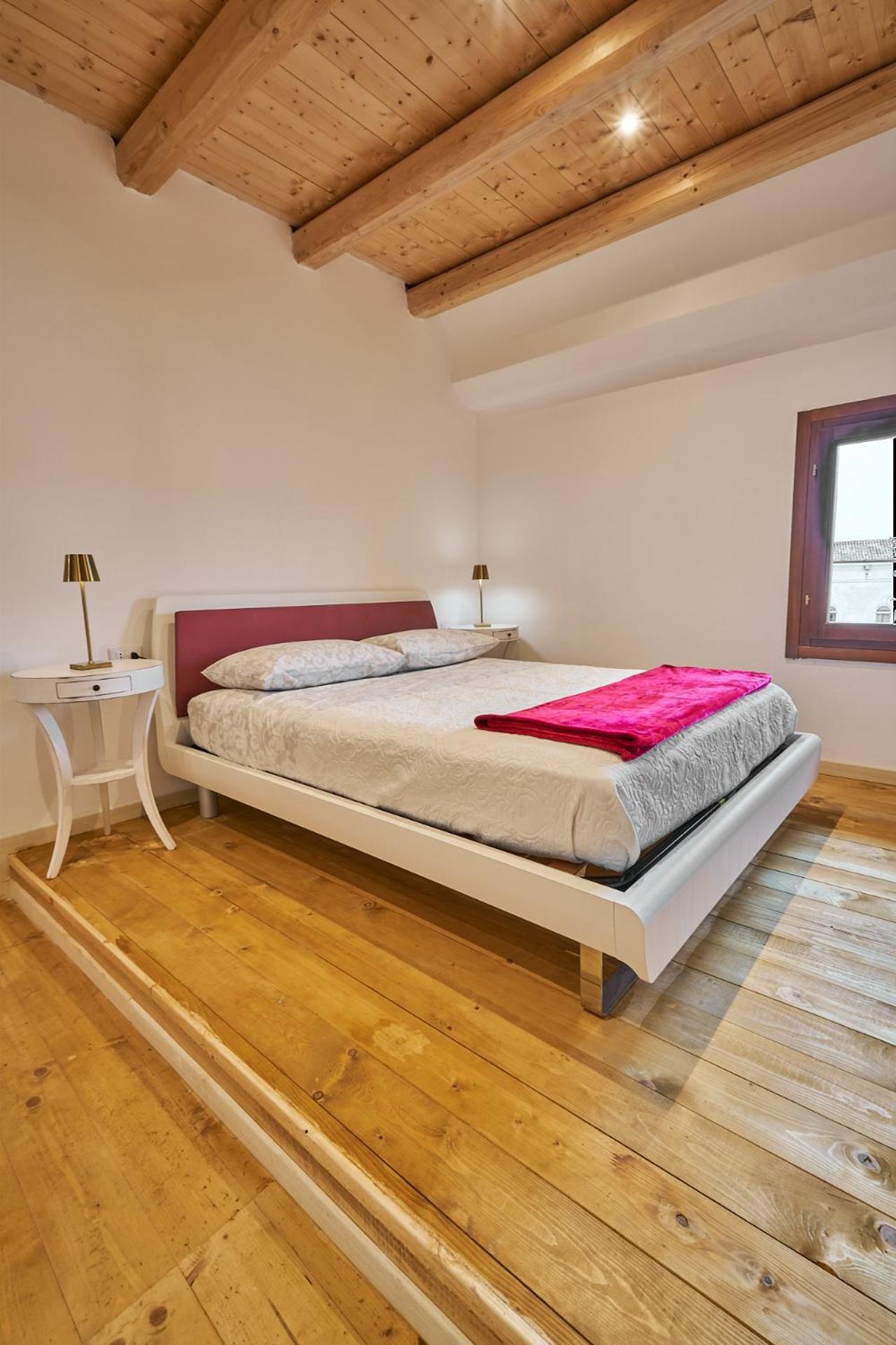 Attico Di Piazza Cima Apartment Conegliano Bilik gambar